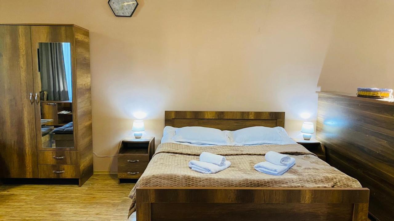 Lela Guest House เมสเตีย ภายนอก รูปภาพ